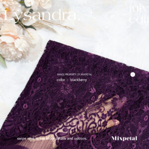 gambar menunjukan Kain kebaya brokat semi metalic berwarna blackberry