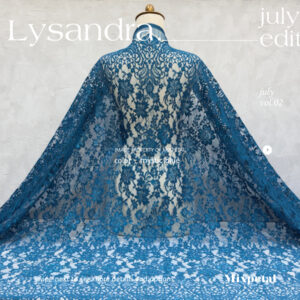 gambar menunjukan Kain kebaya brokat semi metalic berwarna mystic blue