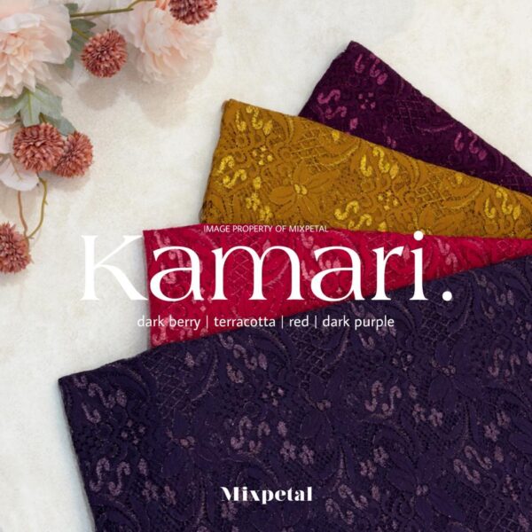 gambar menunjukan kain kebaya katun metalic kamari dengan warna dark berry, dark purple, terracotta , red